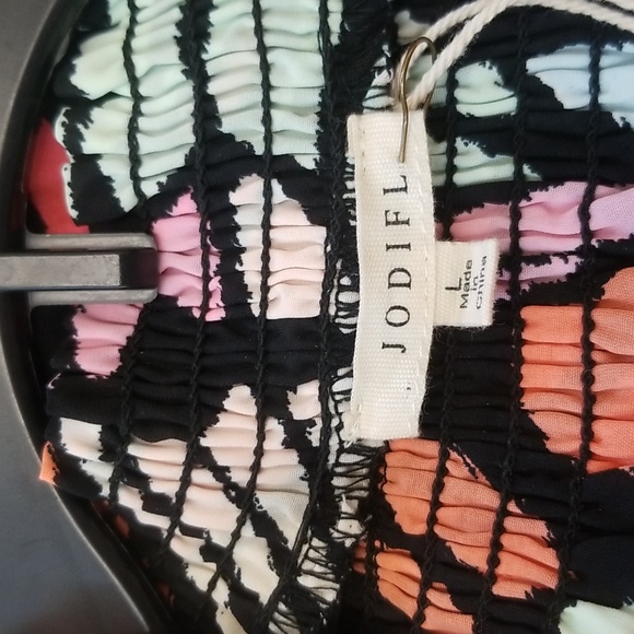 NWT Women's Jodifl Multicolor Abstract Print Women's Top Size Large - Picture 4 of 5